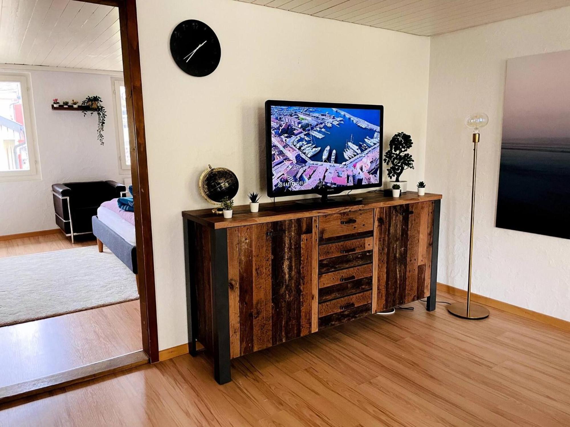Newly Furnished Beautiful Old Building Apartment In The Center With Apple Tv St. Gallen Exterior photo